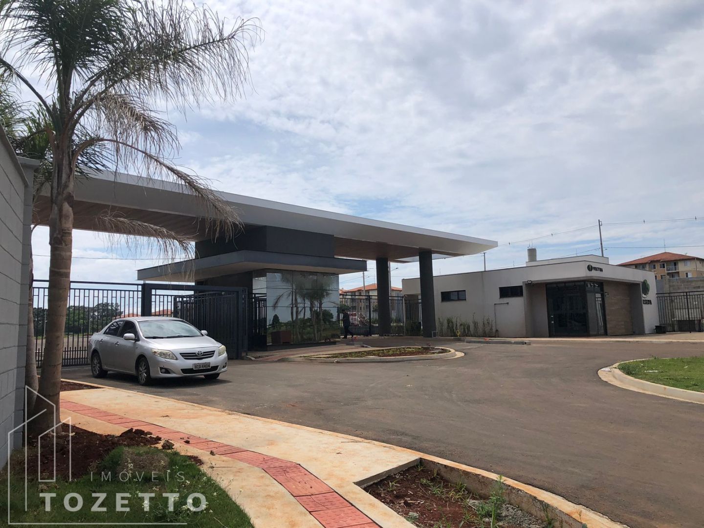 <strong>Terreno à venda no Condomínio La Riserva em Uvaranas</strong>