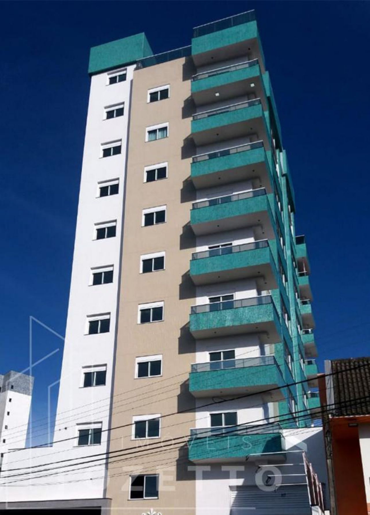 <strong>COBERTURA DUPLEX NO EDIFÍCIO NEW GARDEN- ÓRFÃS</strong>