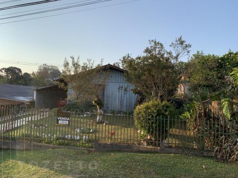 <strong>Casa  terreno para Venda em Ponta Grossa em Uvaranas</strong>