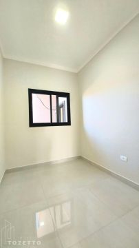 Casa De Médio Padrão à Venda No São Francisco Em Uvaranas