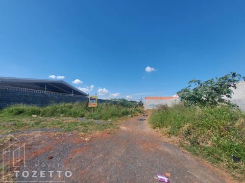 <strong>TERRENO - JARDIM VENEZA II</strong>