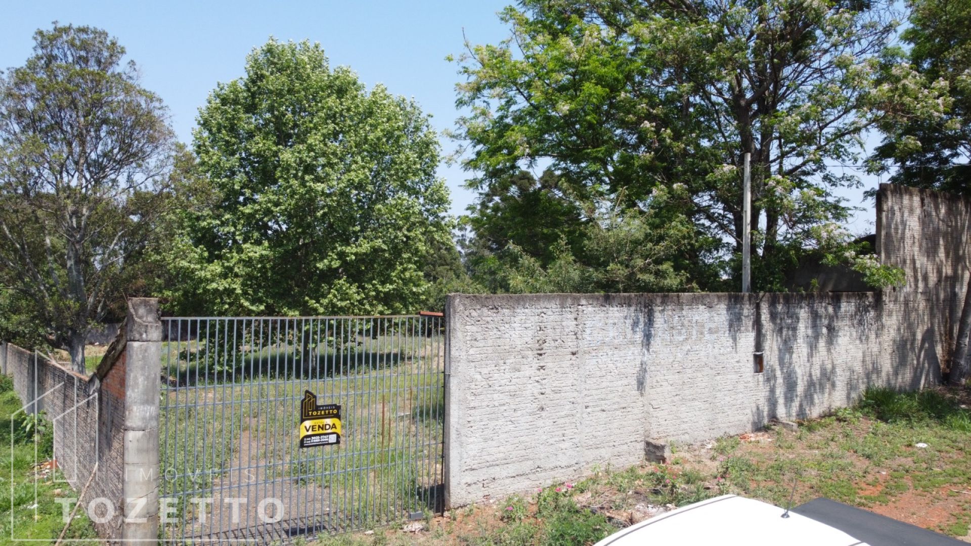 <strong>TERRENO EM UVARANAS</strong>