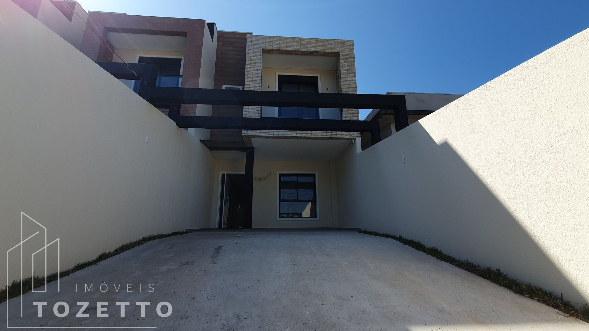 <strong>EXCELENTES SOBRADOS NO ÓRFÃS</strong>