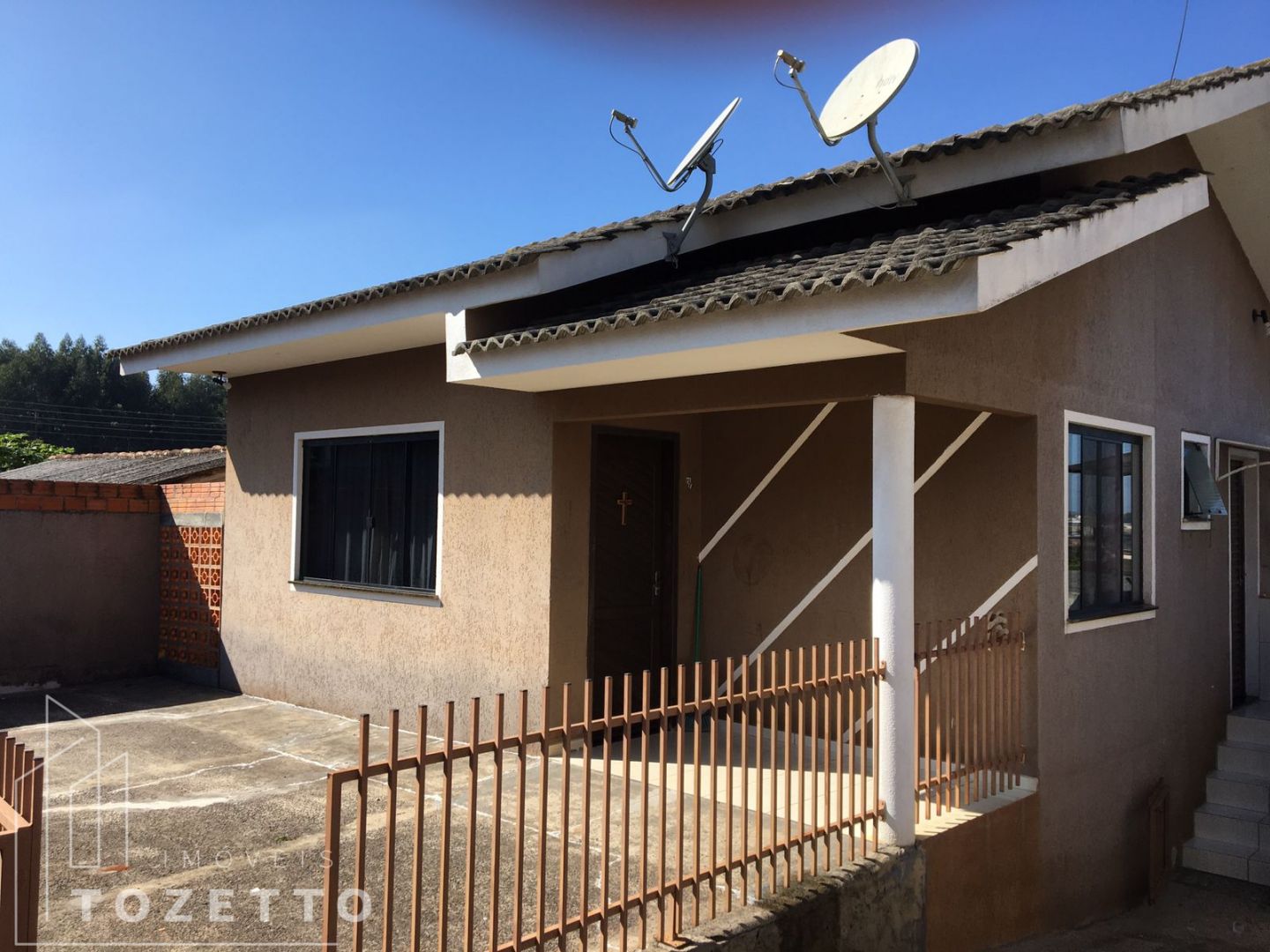 <strong>CASA COM 3 QUARTOS NO JARDIM CARVALHO</strong>