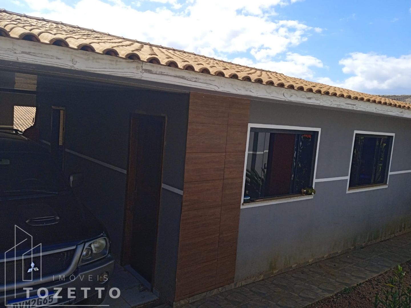 <strong>EXCELENTES CASAS NO SANTA LUCIA</strong>