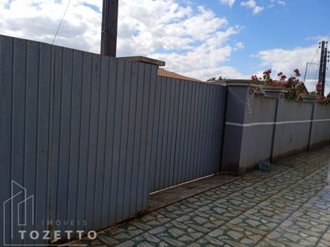 <strong>EXCELENTES CASAS NO SANTA LUCIA</strong>