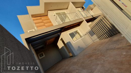 <strong>Sobrado à venda no Dona Marly de excelente padrão!</strong>