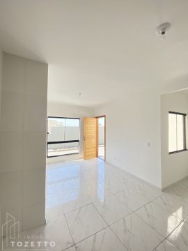 Casa Com 3 Dormitórios No Bonsucesso Pronta Para Morar