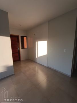 <strong>Casas de 3 quartos com PASSAGEM LATERAL no Jardim Veneza</strong>