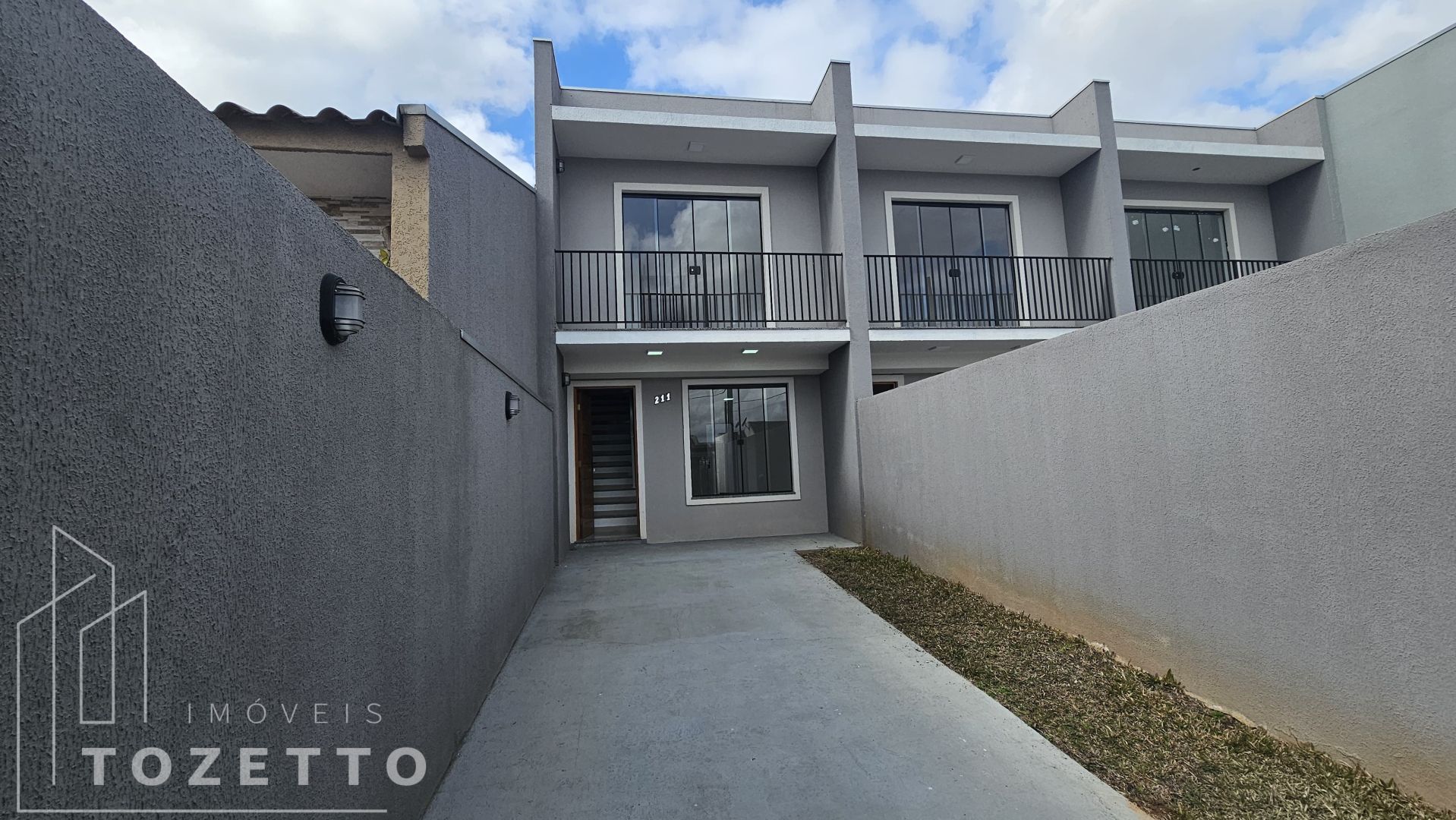 <strong>EXCELENTES SOBRADOS CONJUGADOS NO CAMPO BELO UVARANAS</strong>