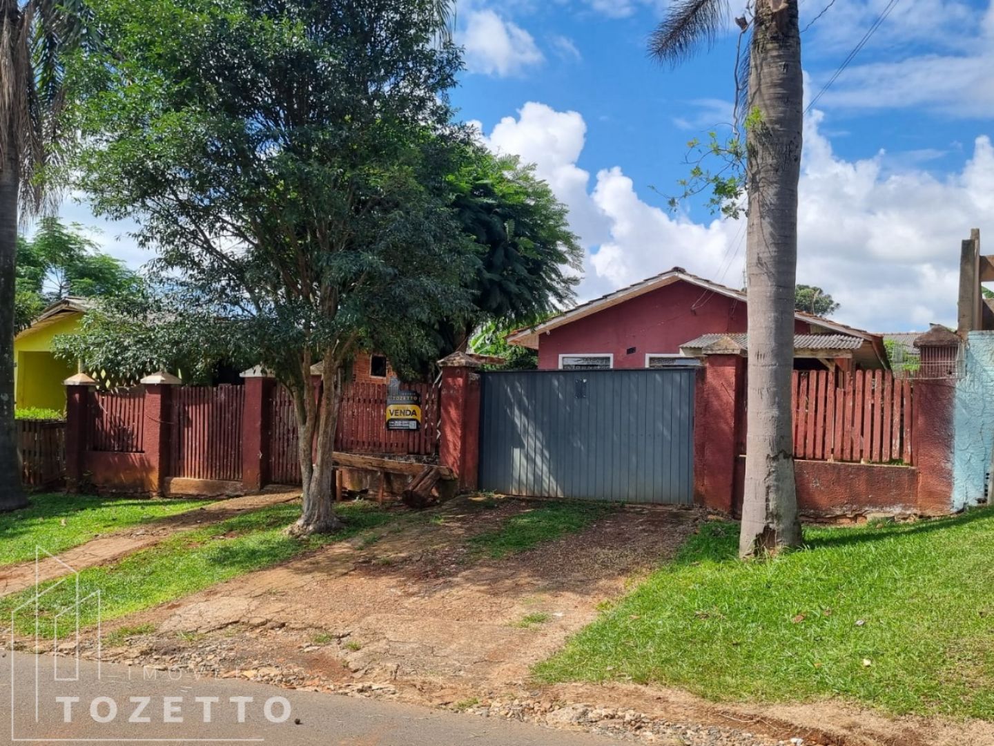 <strong>CASA À VENDA NO JARDIM PONTAGROSSENSE</strong>