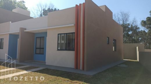 Casa No Condomínio Clube Porto Carvalho