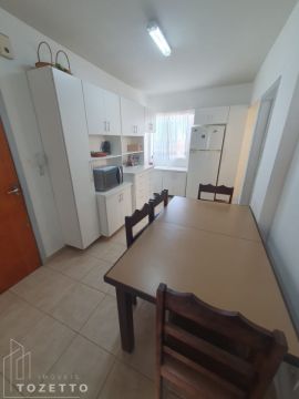 Amplo Apartamento No Edifício Carla    -   Centro