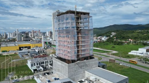 <strong>APARTAMENTOS DE ALTO PADRÃO EM PORTO BELO-SC-SUMMER BREEZE</strong>
