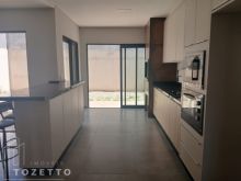 BELÍSSIMO SOBRADO NO CONDOMÍNIO RESERVA ECOVILLE - Foto 5