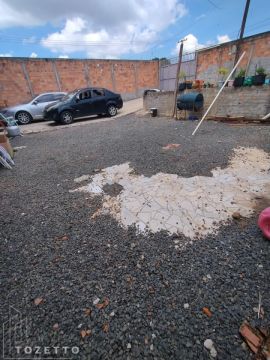 Excelente Terreno De Esquina Em Uvaranas