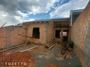 Foto Imóvel - Casas No Cidade Jardim Com Ampla Sobra De Terreno Nos Fundos