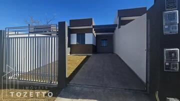 Foto Imóvel - Casa Com 3 Quartos E  Ampla Sobra De Terreno!