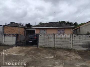 Foto Imóvel - Casa Individual E Com Amplo Terreno.