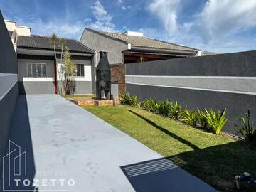 Foto Imóvel - Linda Casa Com Churrasqueira E Terreno à Venda Em Uvaranas