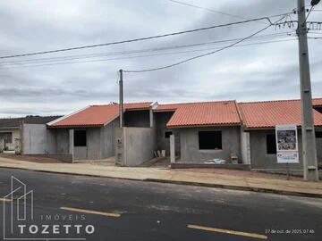 Foto Imóvel - Casa De Esquina Com Amplo Terreno No Leila Maria!