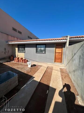 Foto Imóvel - Casa Com Amplo Terreno No Costa Rica !