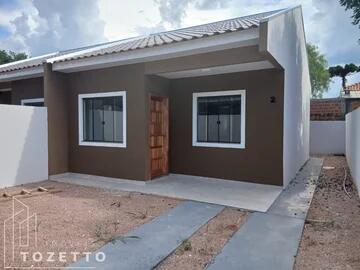 Foto Imóvel - Casa De Fundos Com Entrada Individual Com Amplo Espaço !