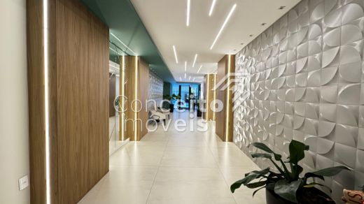 Edifício Avalon - Apartamento Mobiliado - Meia Praia