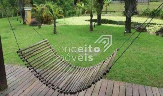Terreno No Condomínio Chácara Flora Em Itapema-sc