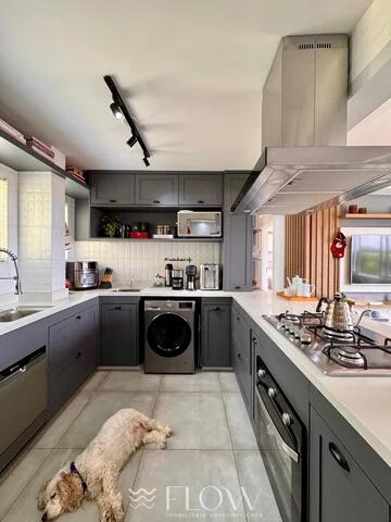 Foto Imóvel - Apartamento Reformado E Semi Mobiliado à Venda