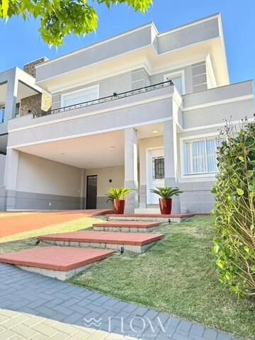 Foto Imóvel - Sobrado Com 3 Suítes + Escritório