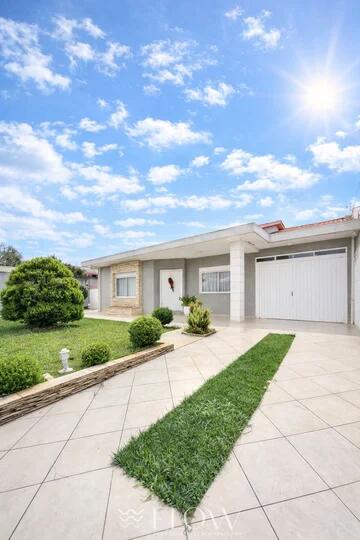 Foto Imóvel - Casa Terrea Com Piscina E Edicula