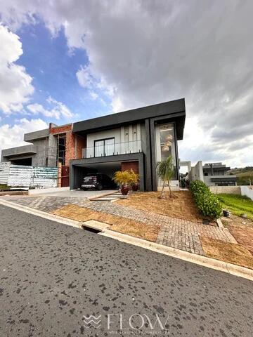 Foto Imóvel - Casa Com 3 Suítes E Mezanino No Jd Carvalho