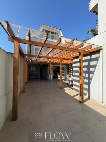 Foto Imóvel - Casa Com 3 Quartos E ático Em Oficinas