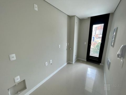 Apartamento à Venda Edificio L Essence - Centro