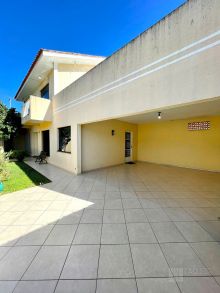 <strong>Casa À Venda com 4 quartos - Uvaranas</strong>