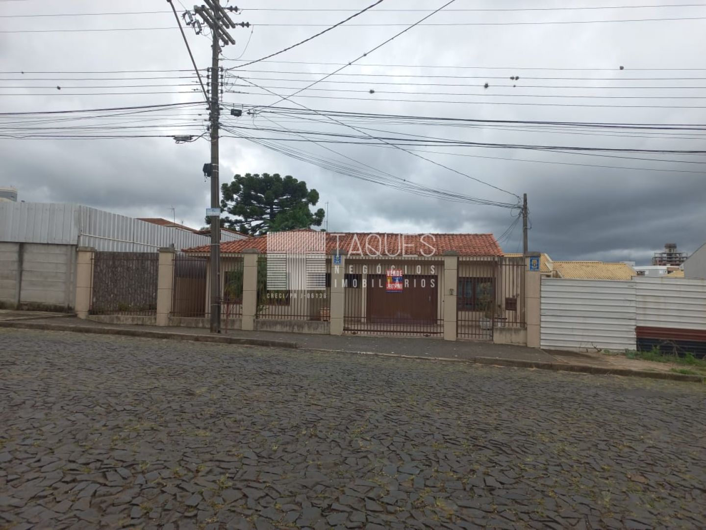 Casa à Venda - Residencial/comercial -  Jardim Carvalho