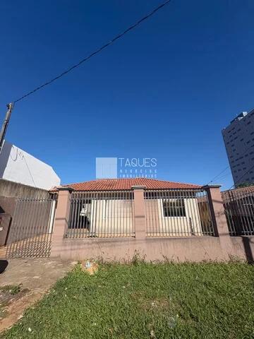 Foto Imóvel - Casa De Rua à Venda Com Aptidão  Residencial / Comercial