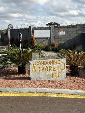 Foto Imóvel - Casa à Venda No Cond. Arvoredo