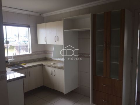 Excelente Apartamento No Condomínio R. Zafira Ii