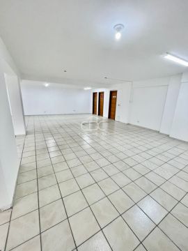 Sala Comercial No Centro