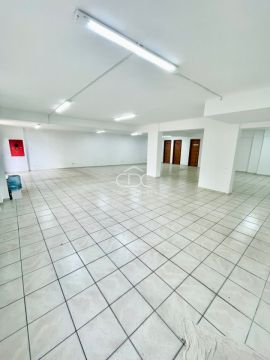 Sala Comercial No Centro