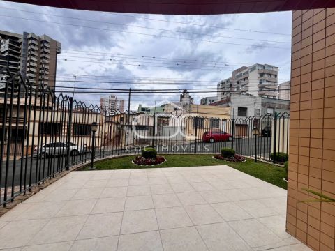 Excelente Apartamento Central