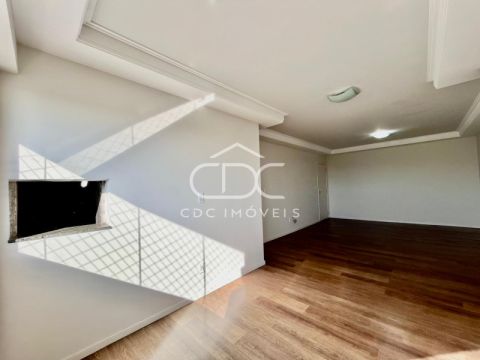 Excelente Apartamento Central - Semimobiliado