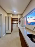 EXCELENTE APARTAMENTO SEMIMOBILIADO CENTRAL - Foto 6