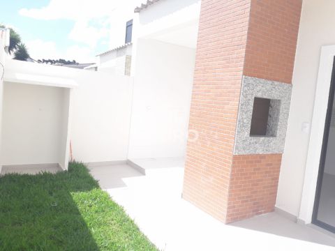 Sobrado Com 3 Quartos, Sendo 1 Suíte, No Jardim Carvalho