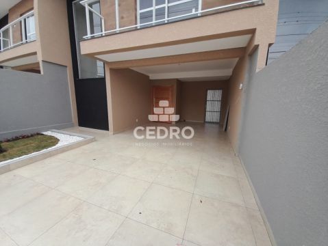 Sobrado Com 3 Quartos, Sendo 1 Suíte, No Jardim Carvalho