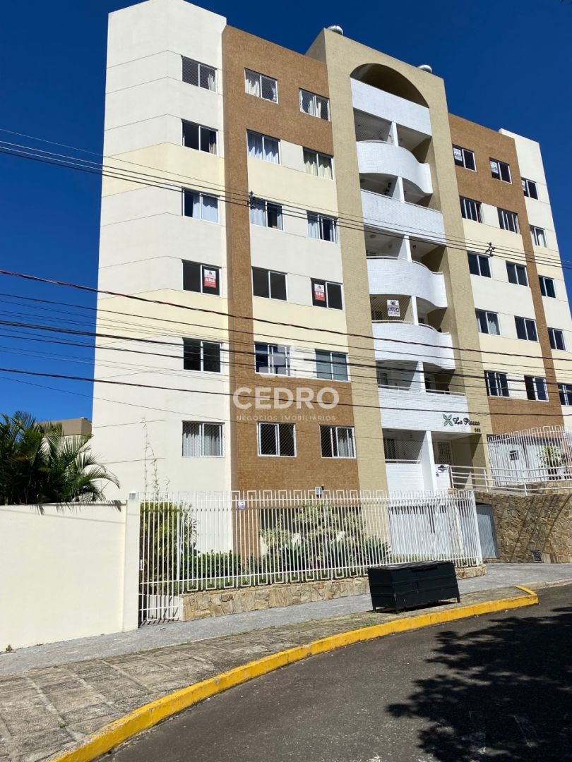 Apartamento Com 3 Quartos, Sendo 1 Suíte, Na Vila Estrela