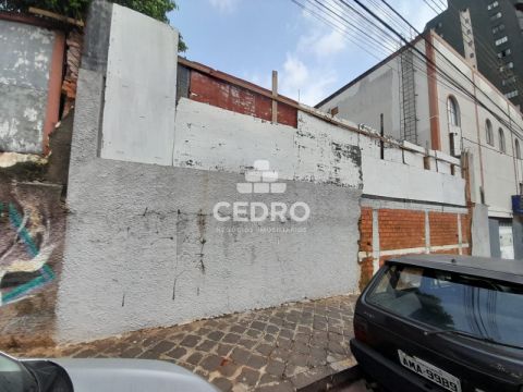 Terreno De 390m² No Centro