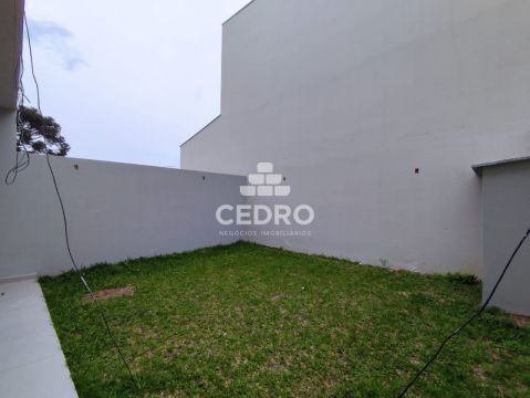 Sobrado Com 3 Quartos, Sendo 1 Suíte, No Jardim Carvalho